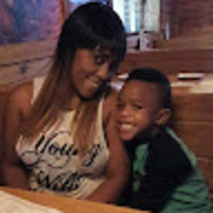 Meet your Posher, Deborah